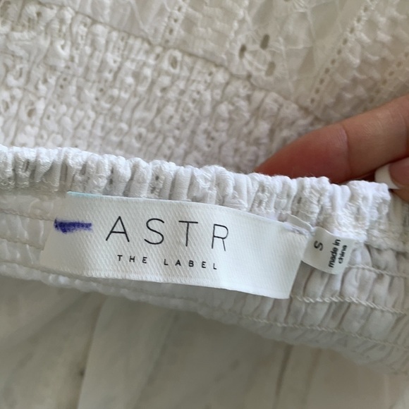 ASTR Brenna White Eyelet Crochet Lace Corset Mini Bodycon Sleeveless Dress Small - Picture 4 of 8